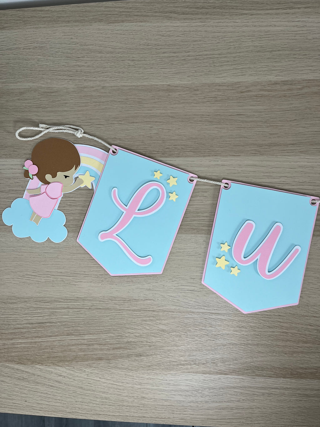 Menina lua e arco íris | Bandeirola nome