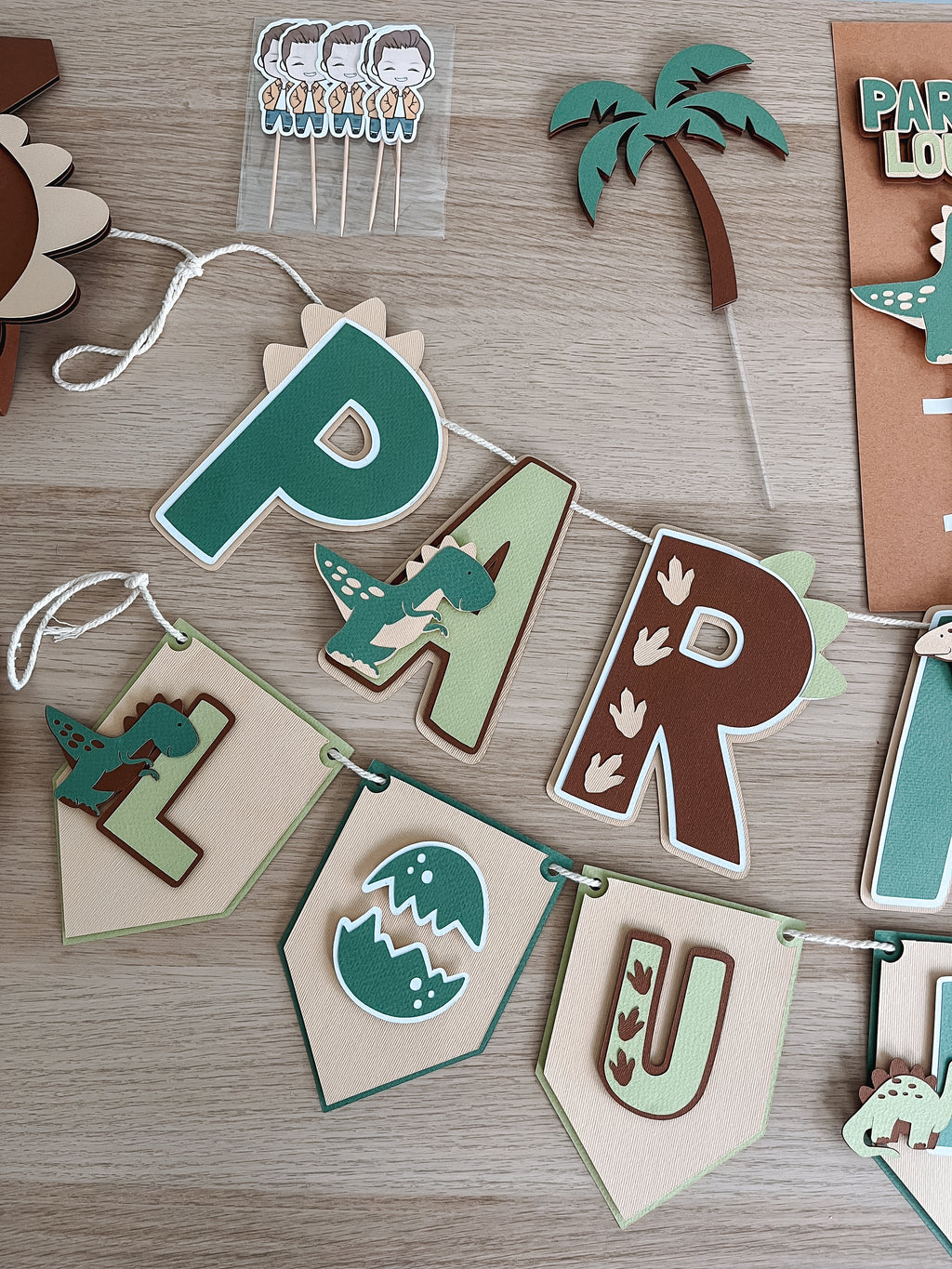 Dinos | Bandeirola nome