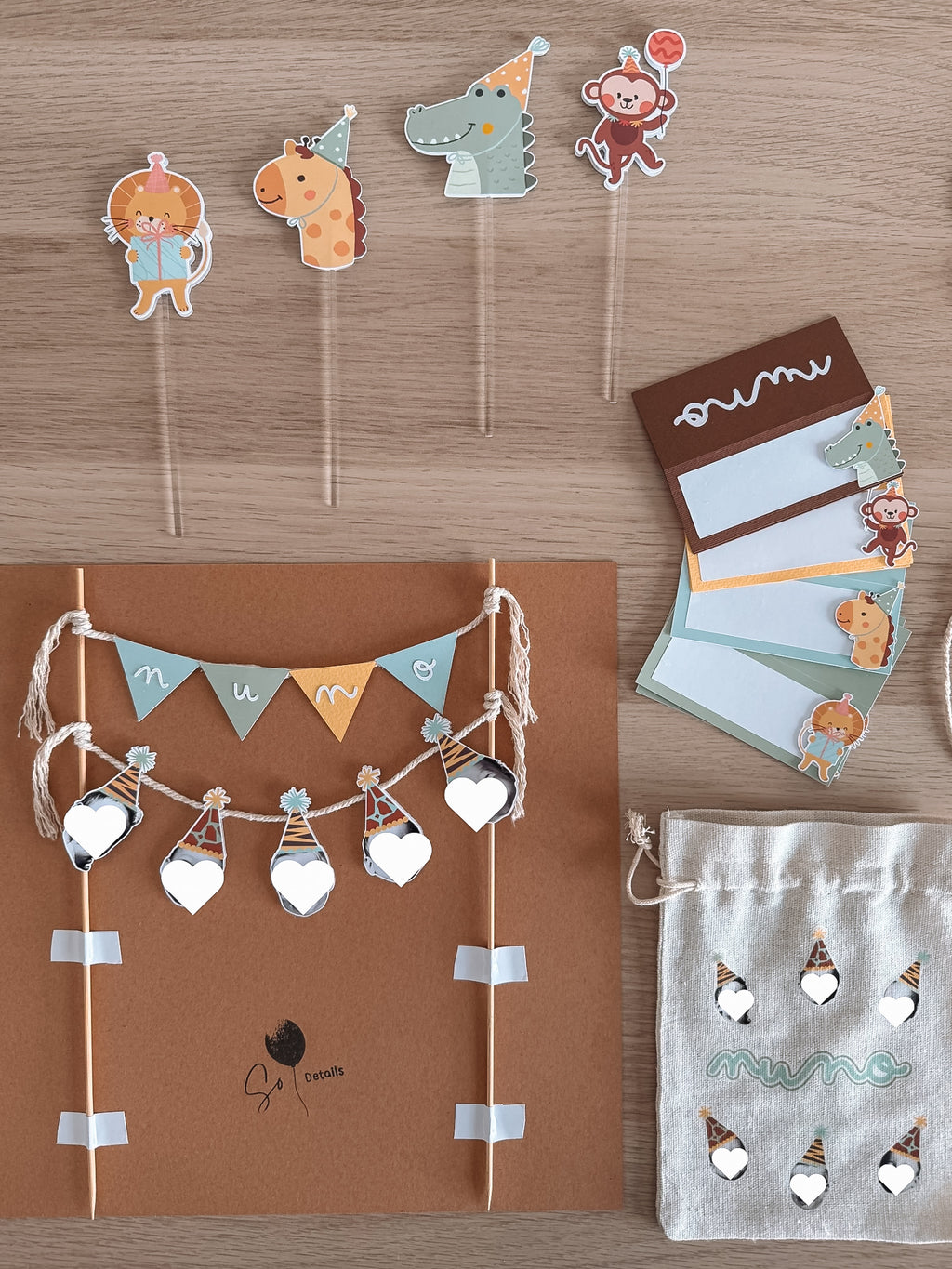 Animais em festas | Topo de bolo bandeirolas + carinhas