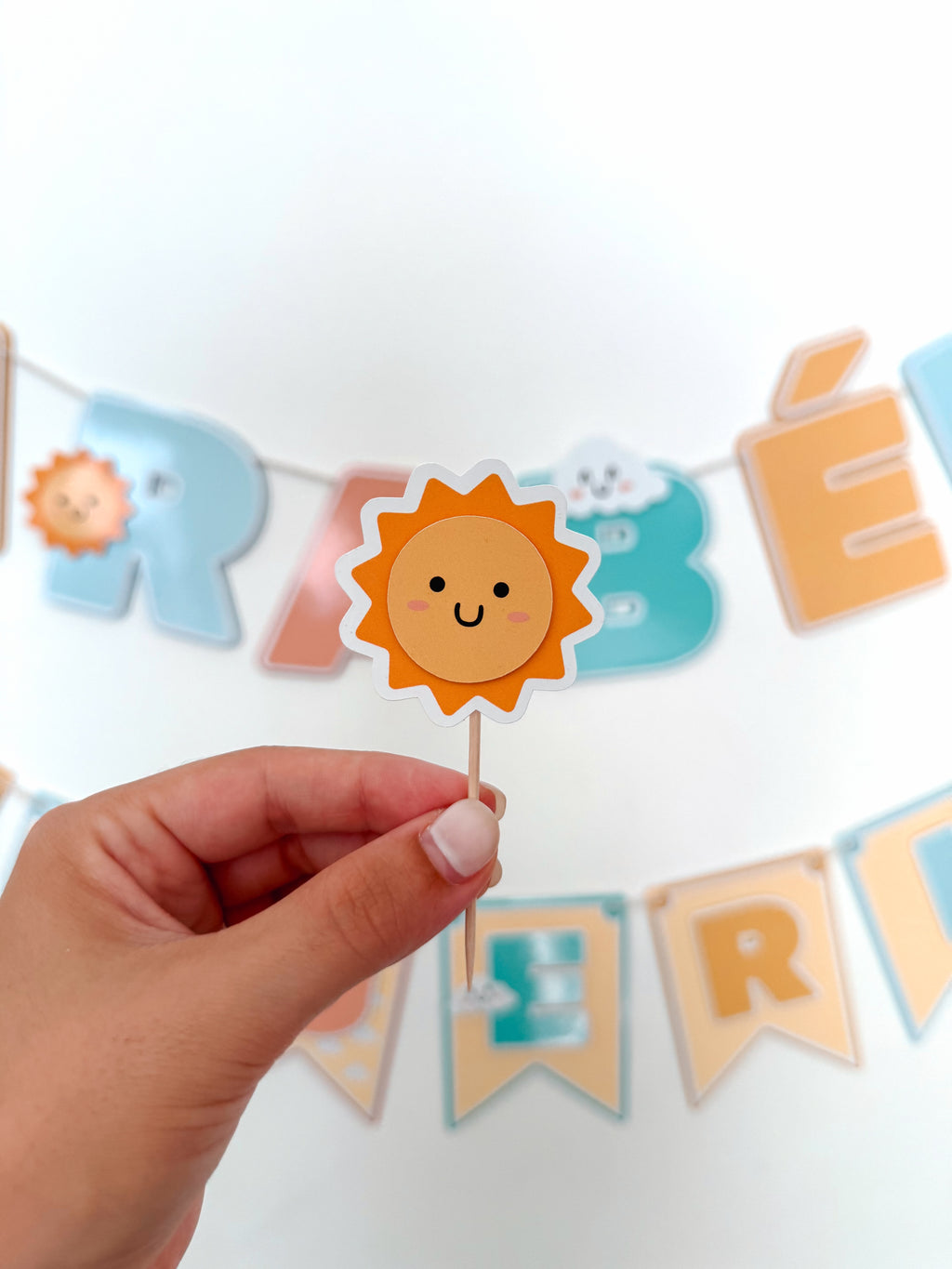 Sol e núvens fofinhos | Mini toppers tema
