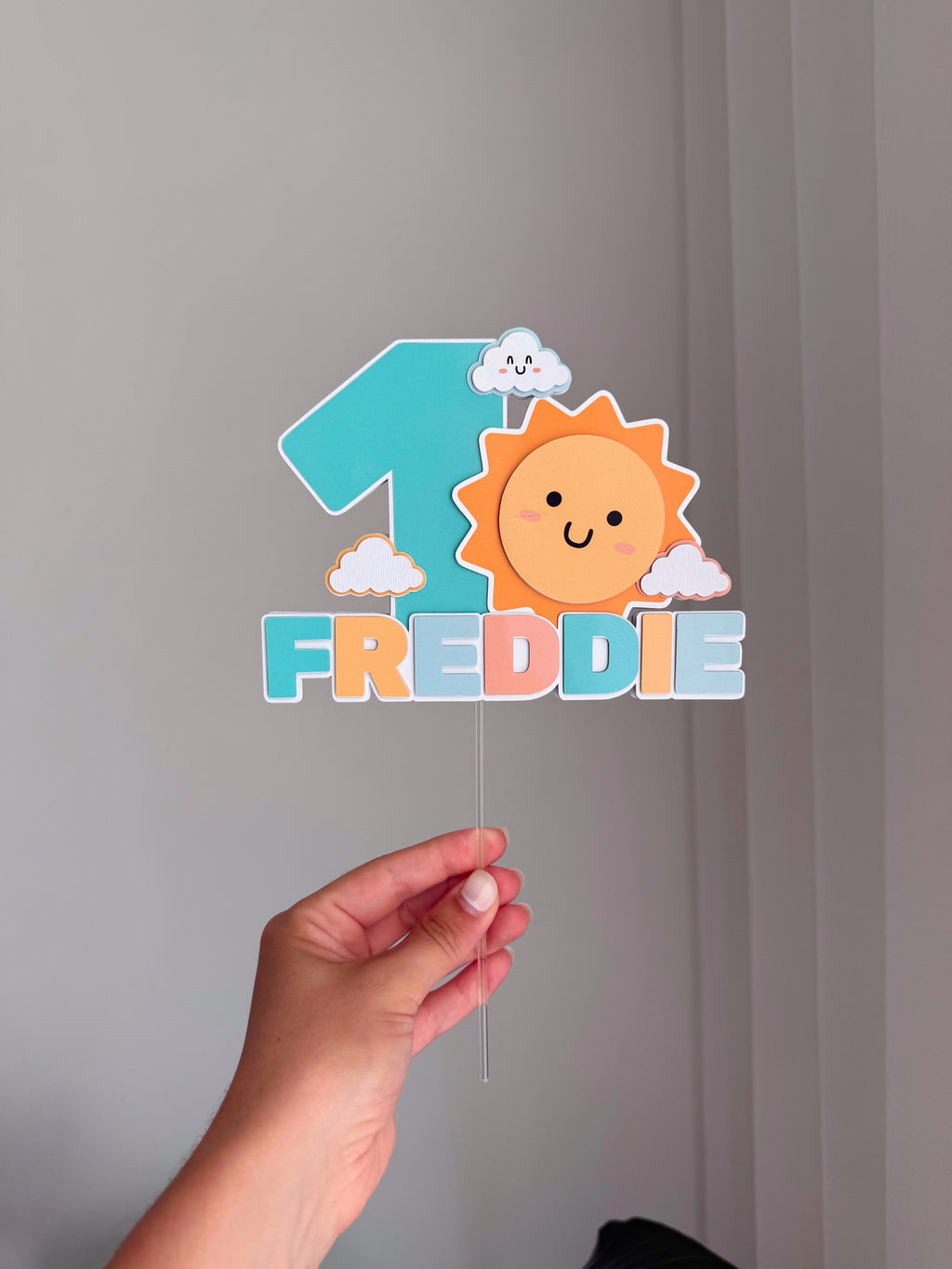 Sol e núvens fofinhos | Topo de bolo premium