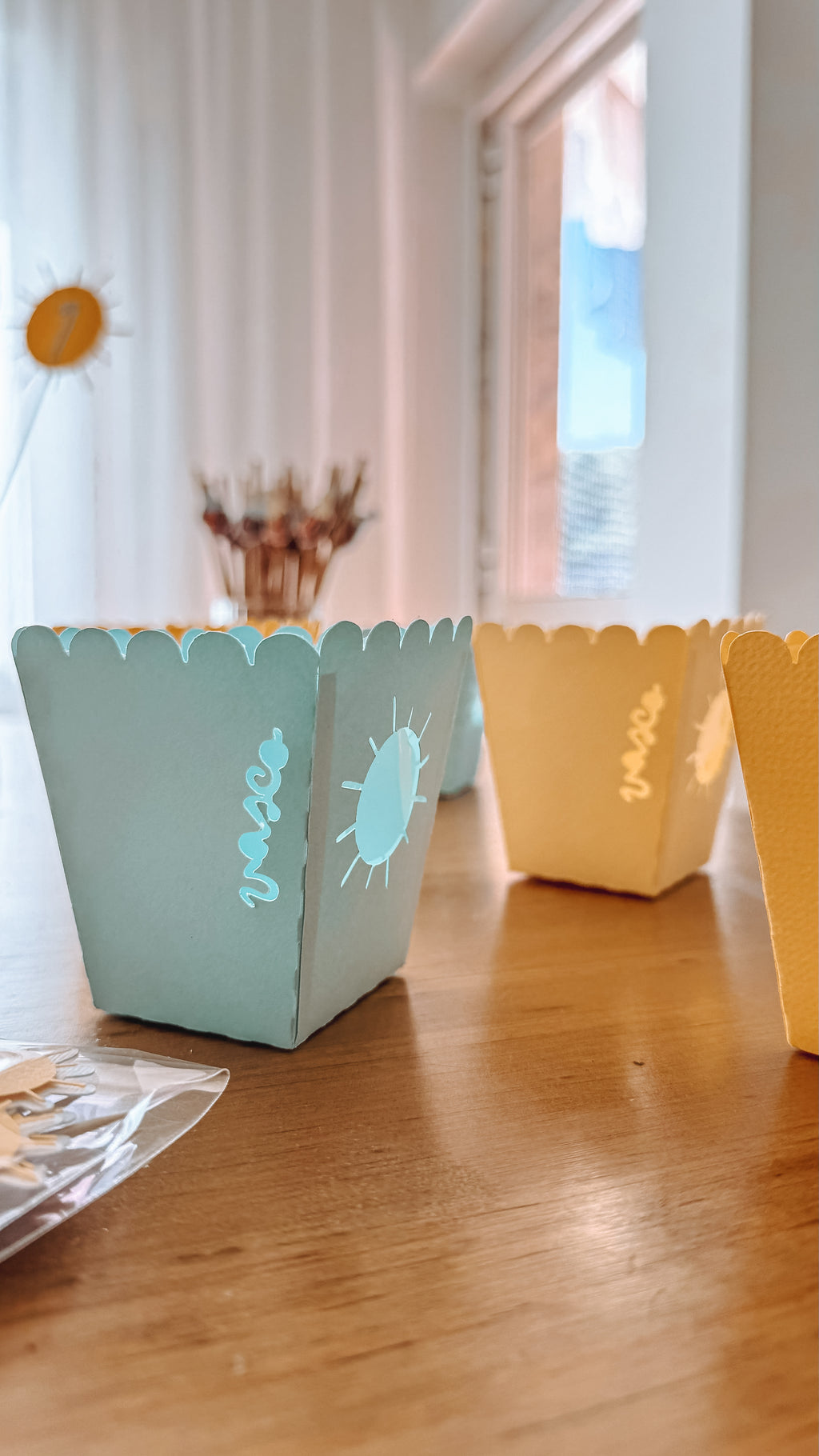 Volta ao sol | Caixas de pipocas