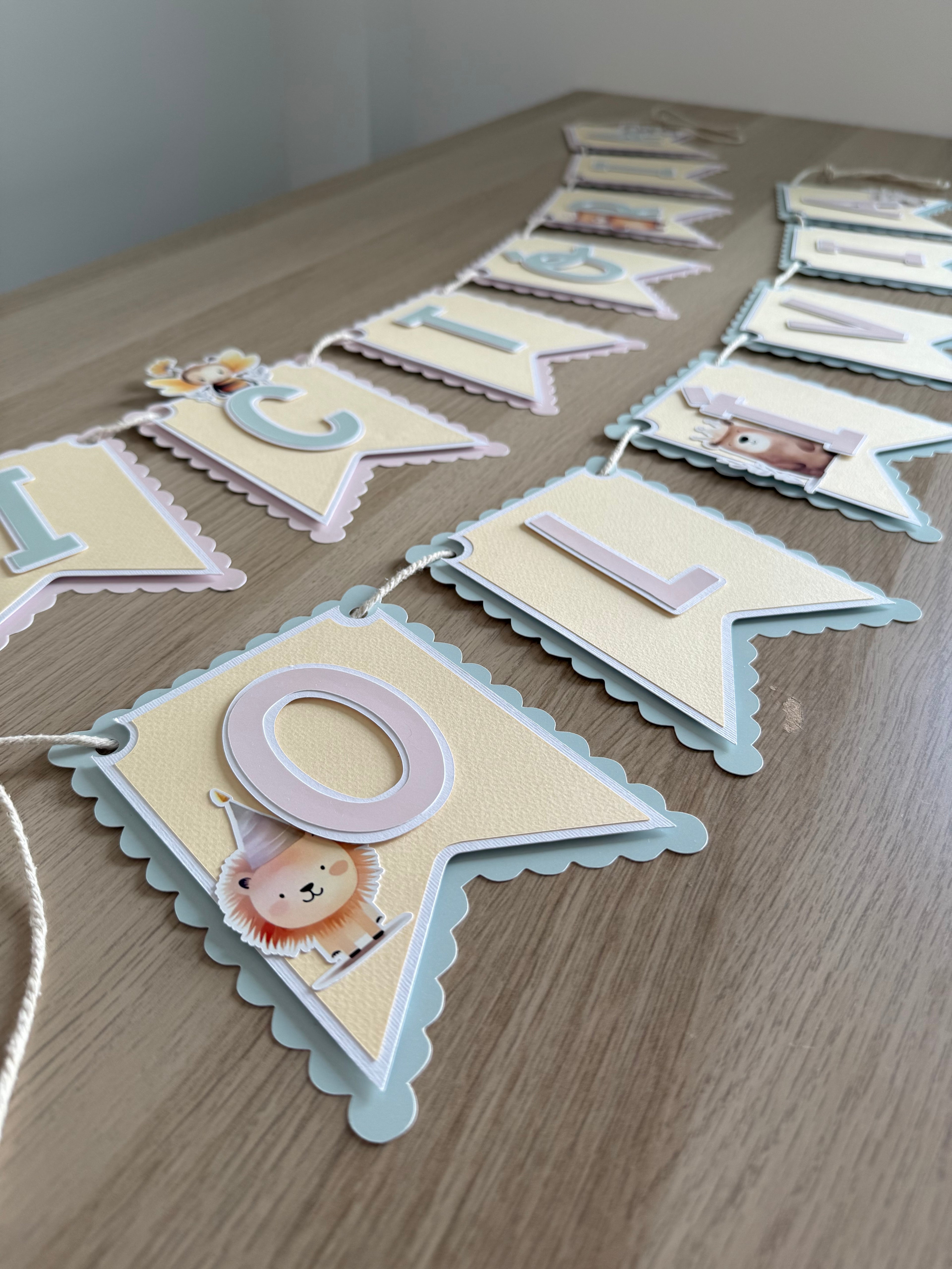 Animais fofos em festa | Bandeirola nome