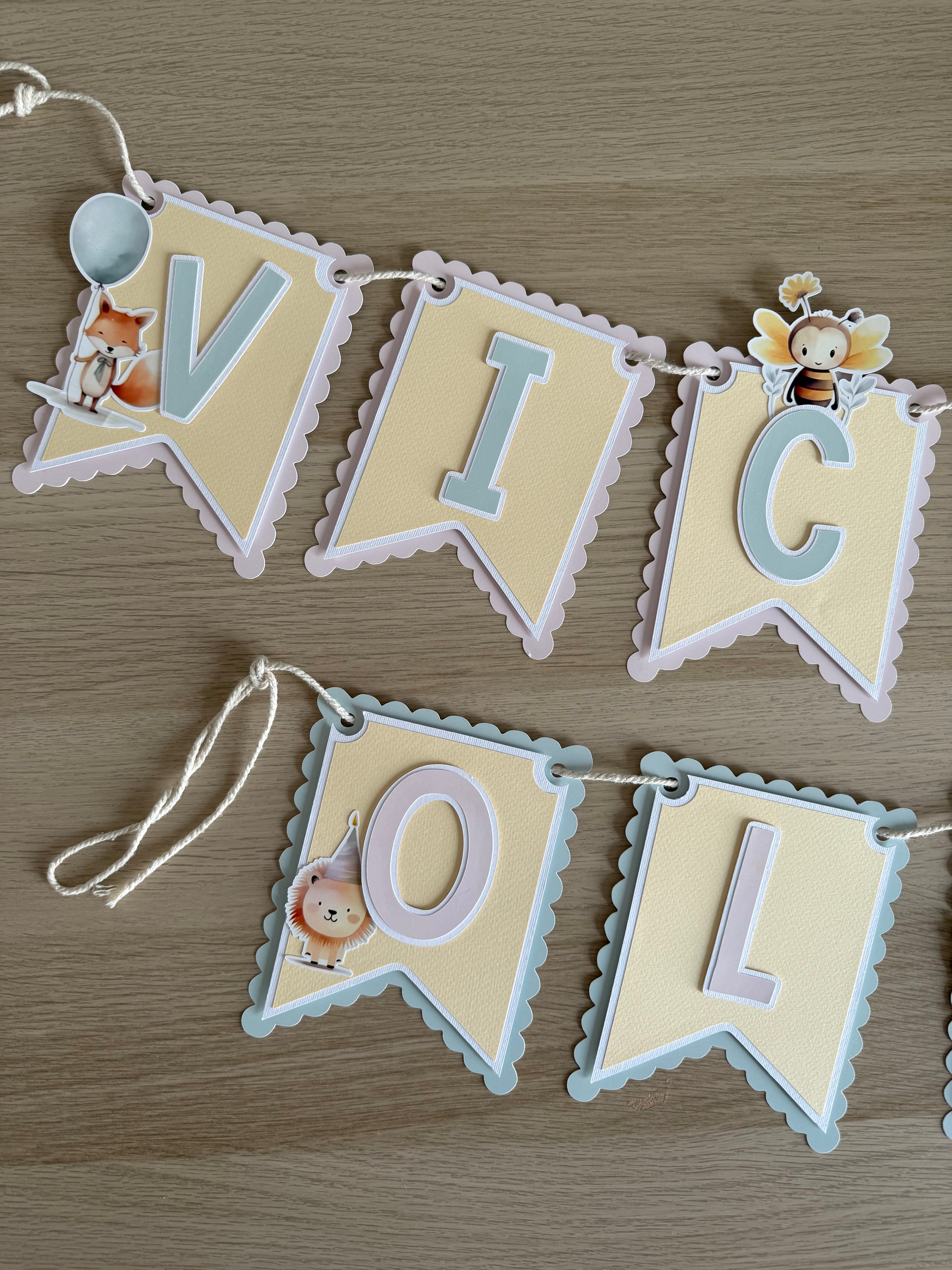 Animais fofos em festa | Bandeirola nome