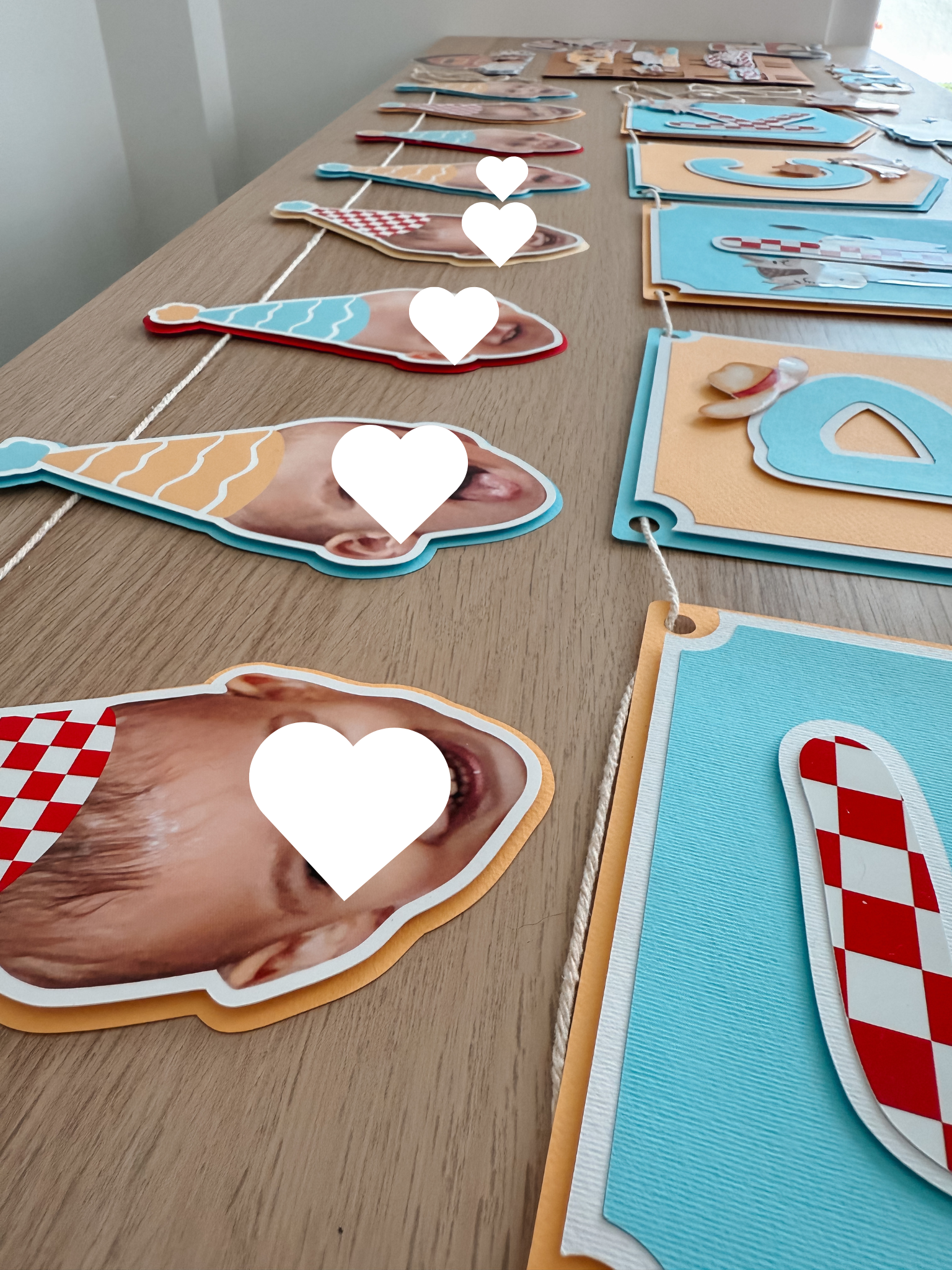 Animais do quintal | Bandeirola carinhas