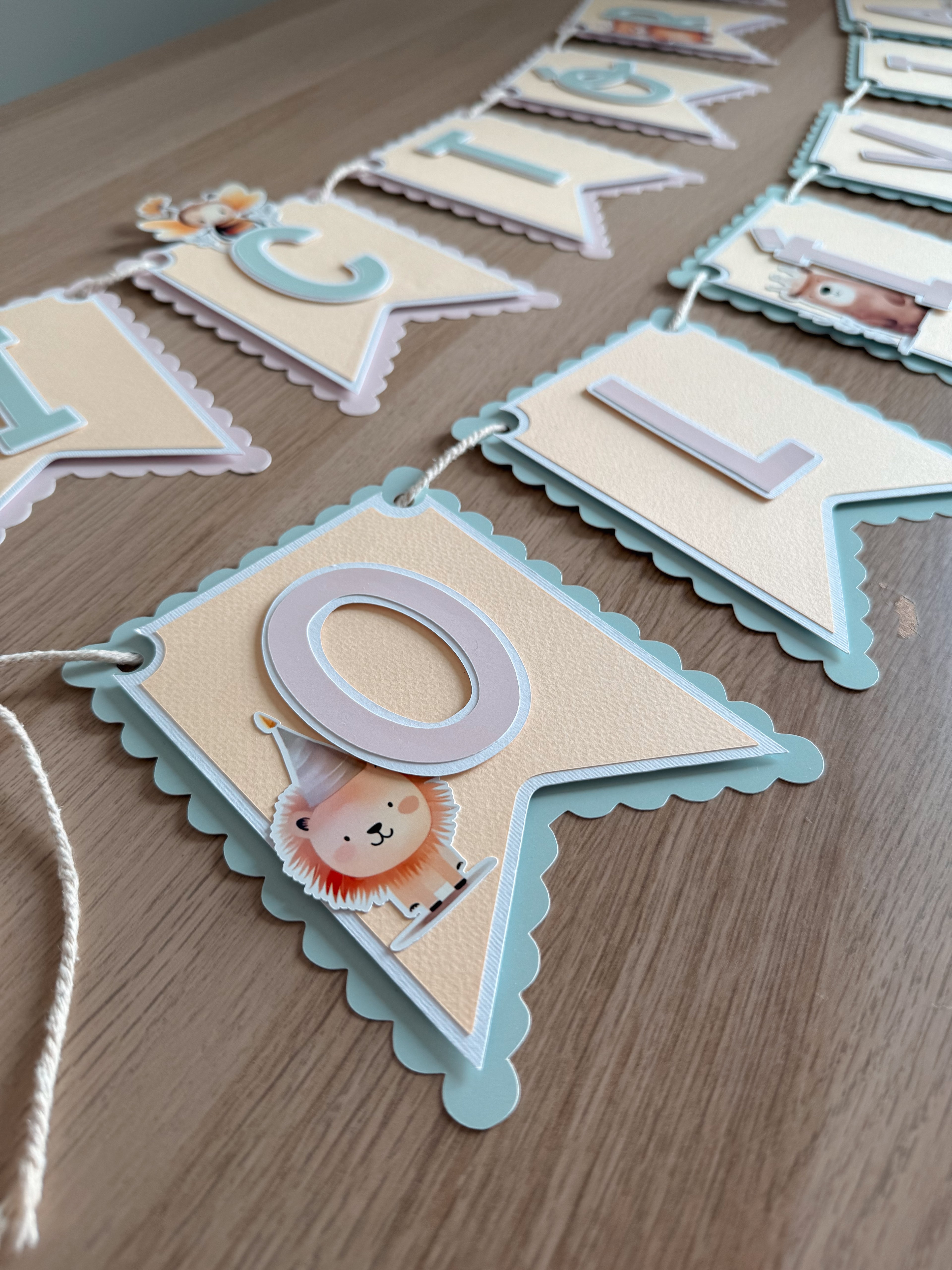 Animais fofos em festa | Bandeirola nome