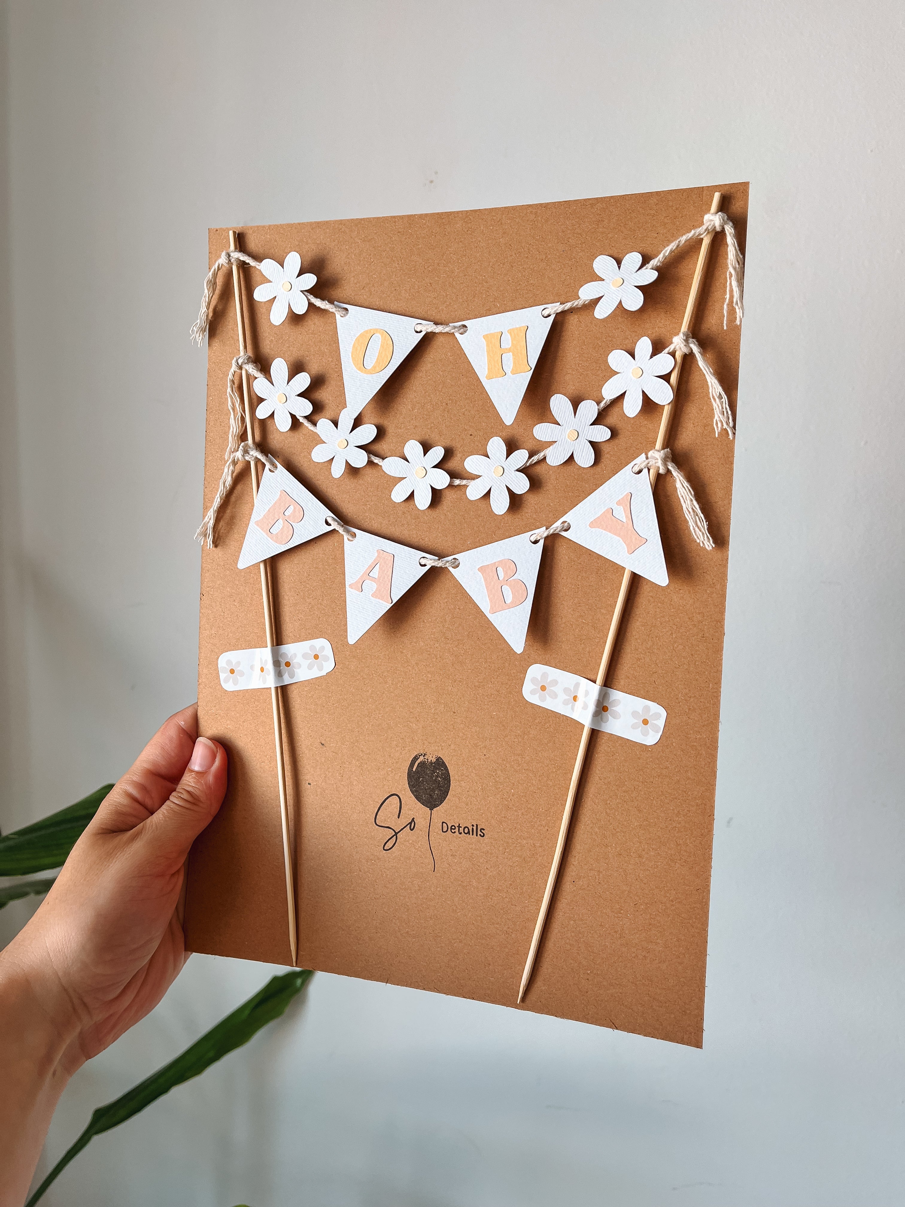 Oh baby Margaridas | Topo de bolo bandeirolas