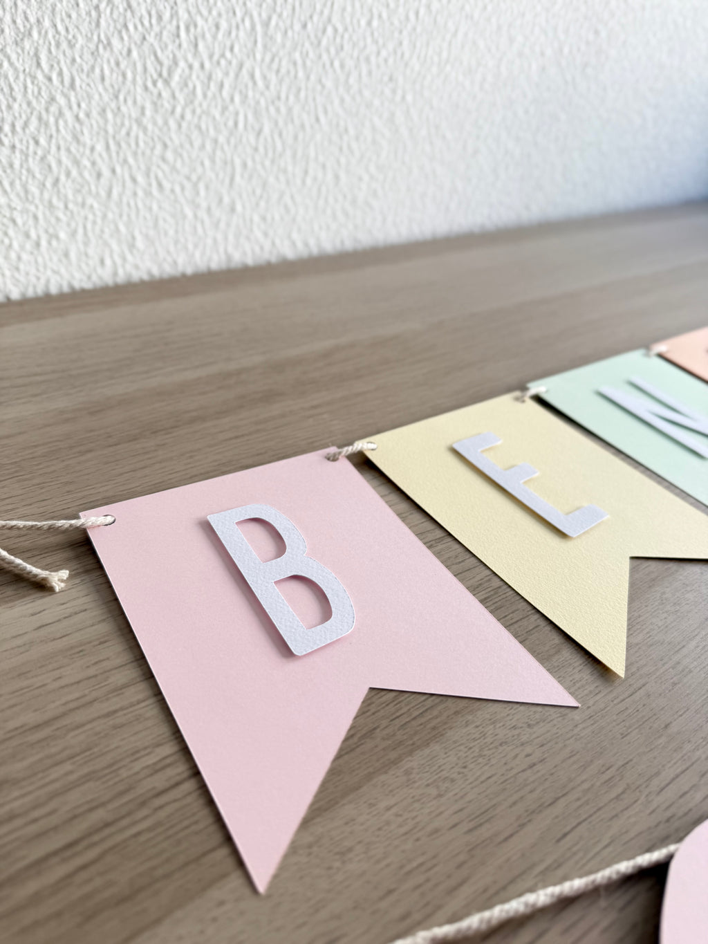 Arco íris minimal | Bandeirola nome