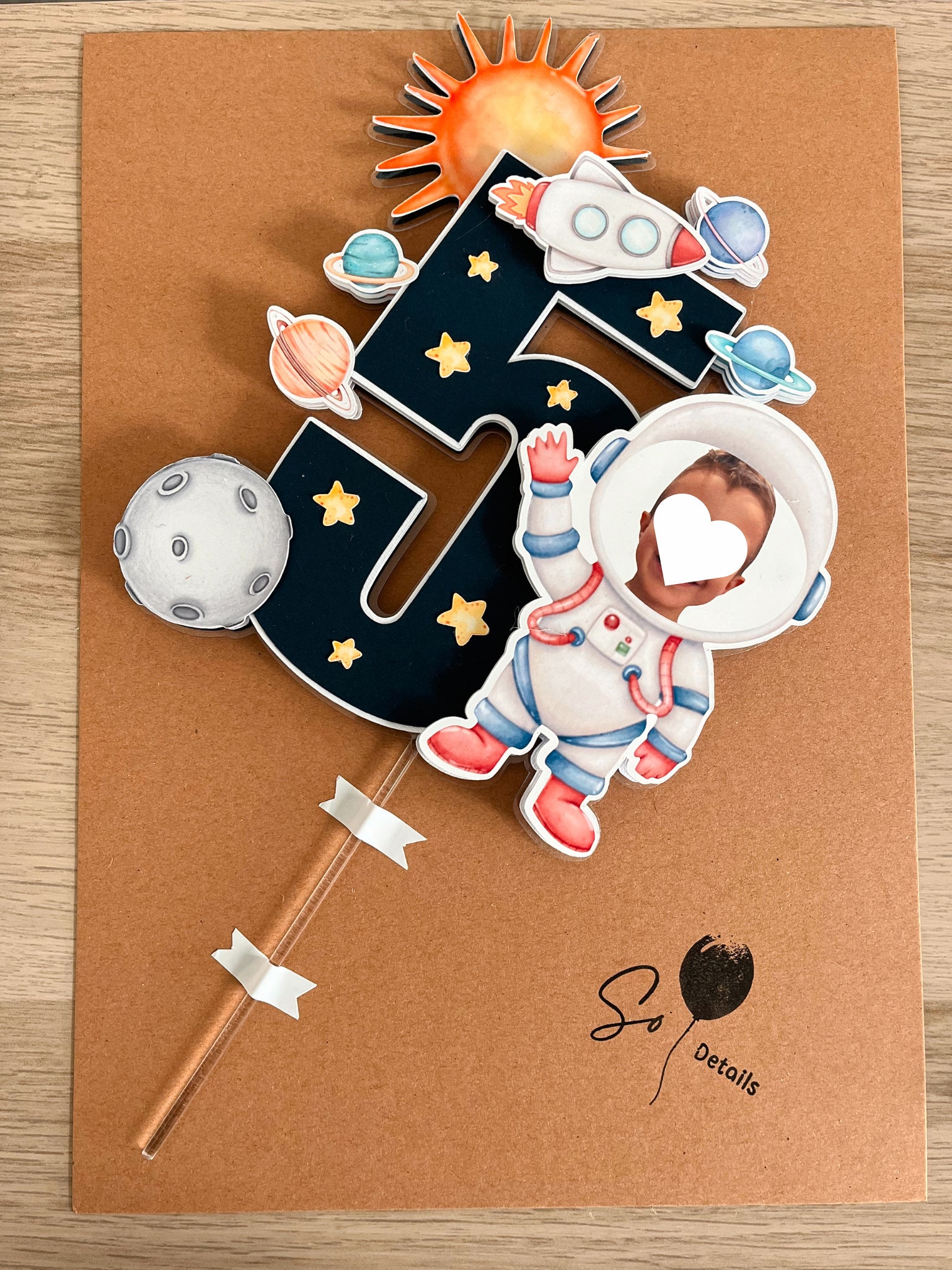 Espaço | Topo de bolo premium