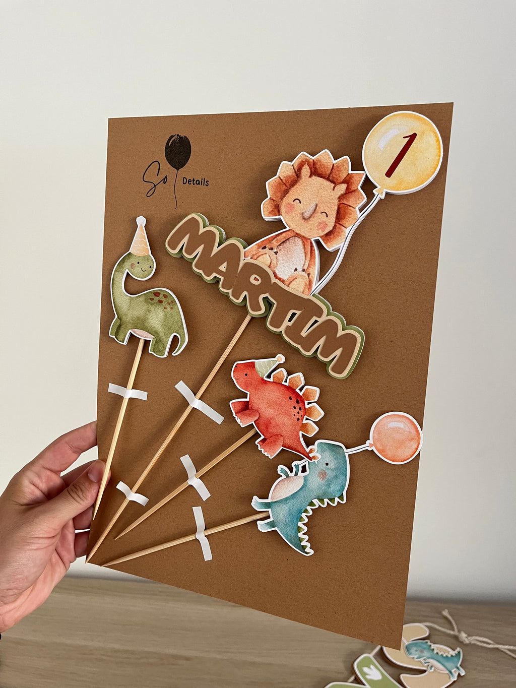 Dinossauros em festa | Topo de bolo vários elementos